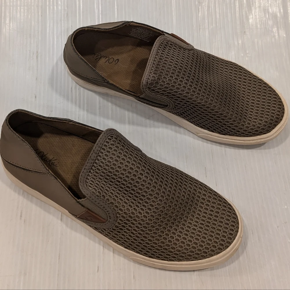 OLUKAI Pehuea tan green slip-on sneakers loafers size 8.5